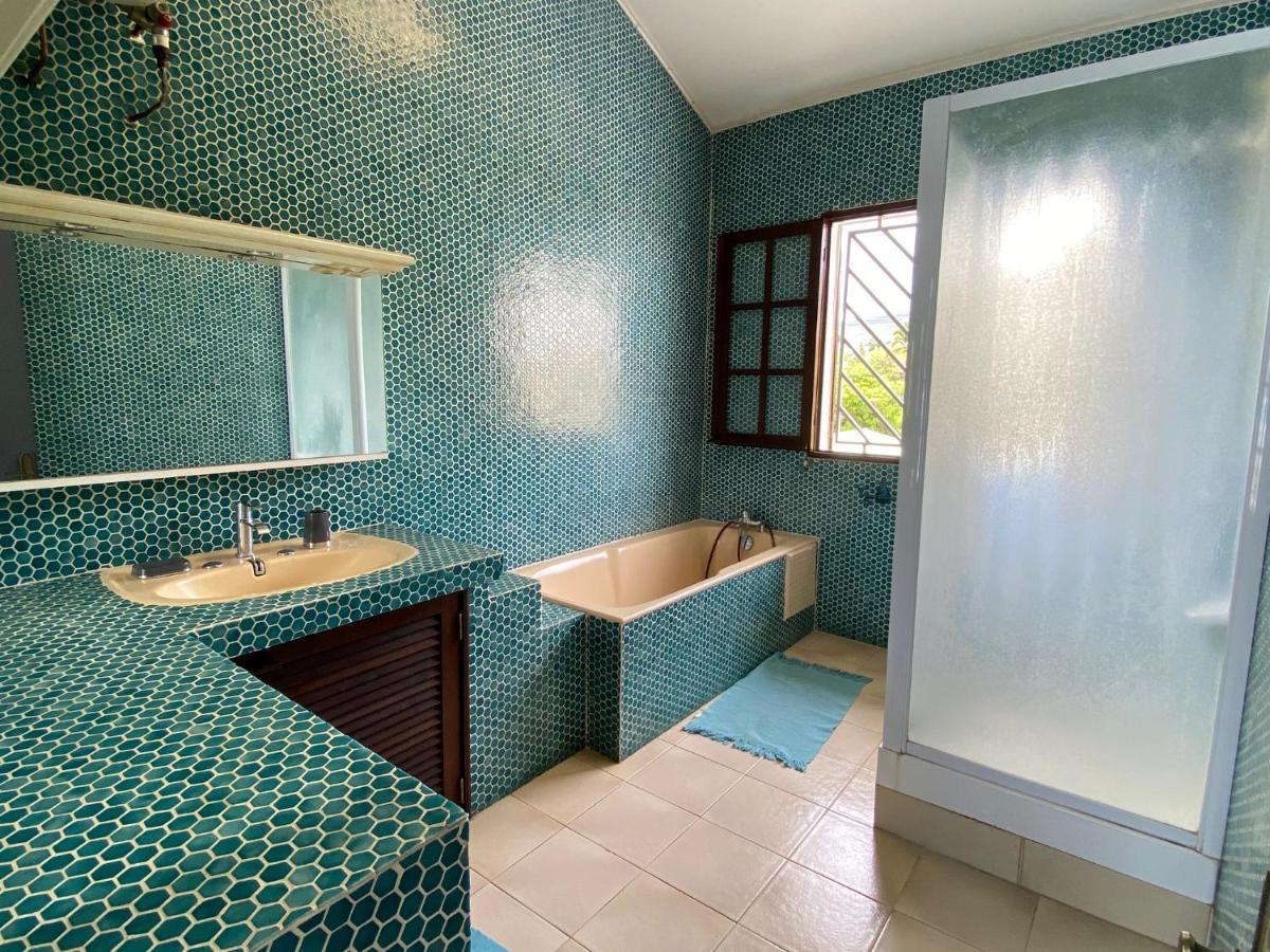 Villa & Bungalow 'Coco Des Sables' Les Pieds Dans L'Eau La Saline Les Bains Exterior photo