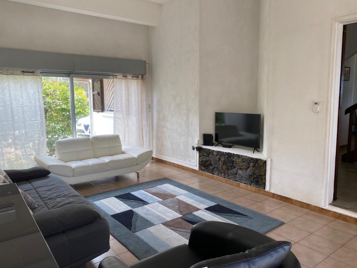 Villa & Bungalow 'Coco Des Sables' Les Pieds Dans L'Eau La Saline Les Bains Exterior photo