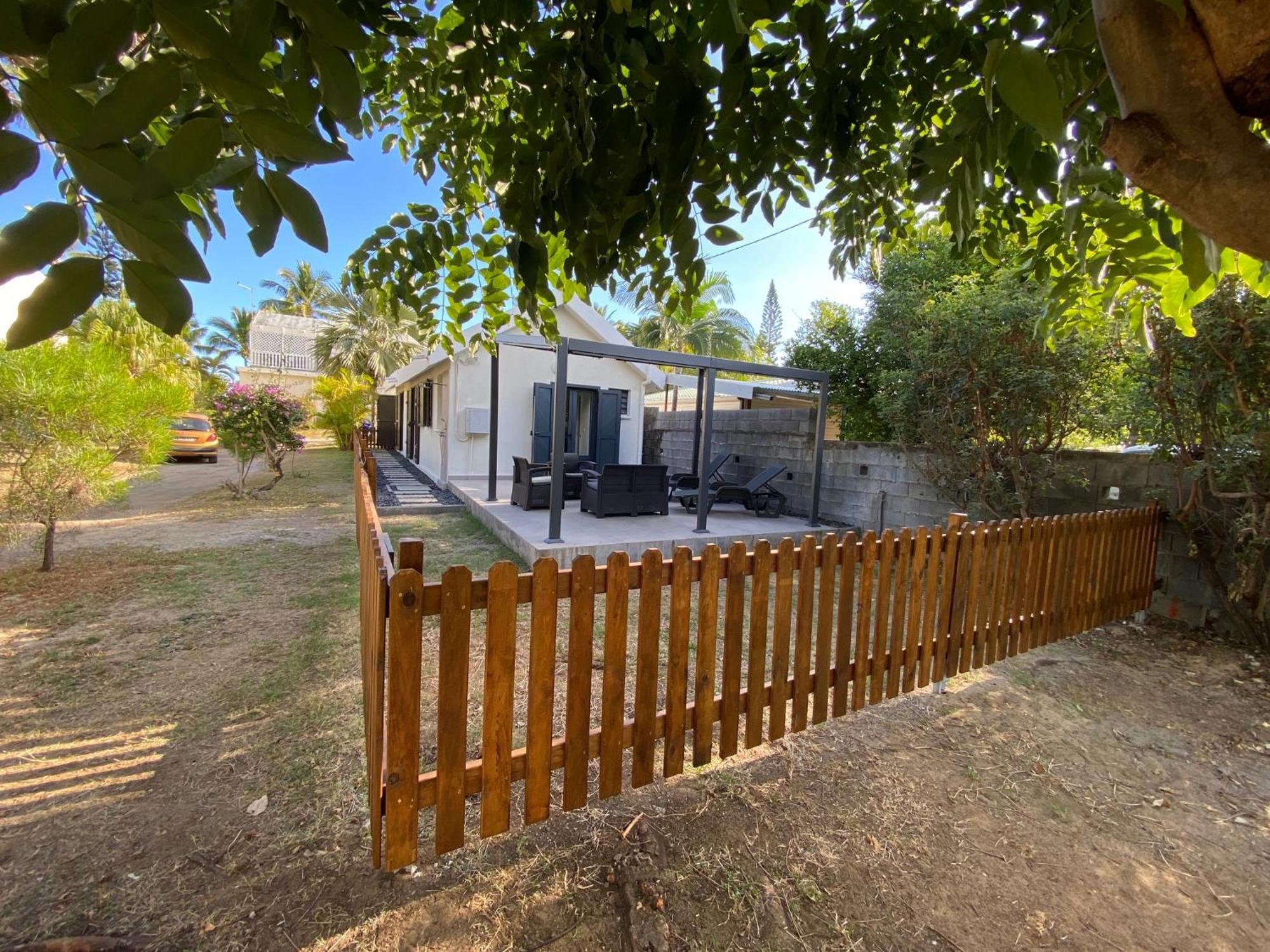 Villa & Bungalow 'Coco Des Sables' Les Pieds Dans L'Eau La Saline Les Bains Exterior photo