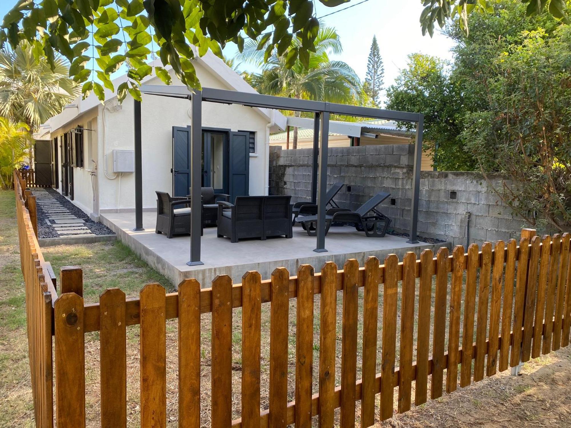 Villa & Bungalow 'Coco Des Sables' Les Pieds Dans L'Eau La Saline Les Bains Exterior photo